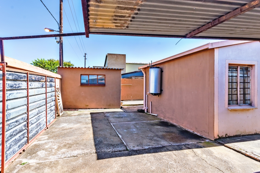 3 Bedroom Property for Sale in Protea Glen Gauteng