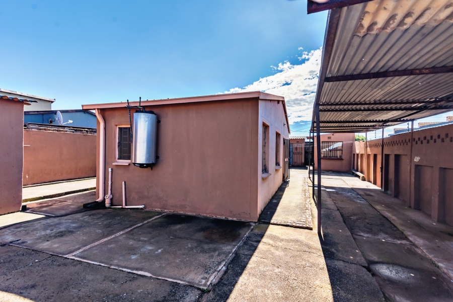 3 Bedroom Property for Sale in Protea Glen Gauteng
