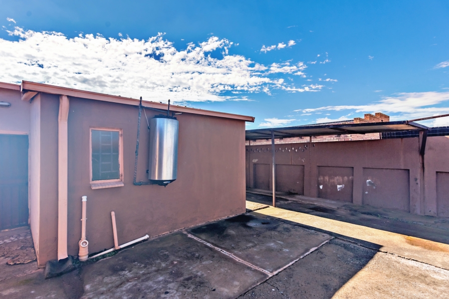 3 Bedroom Property for Sale in Protea Glen Gauteng