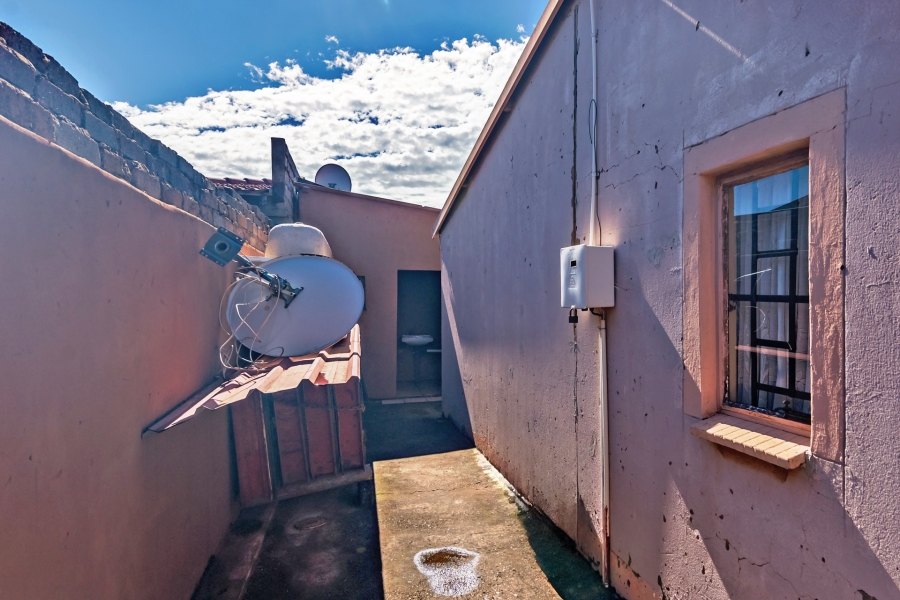 3 Bedroom Property for Sale in Protea Glen Gauteng