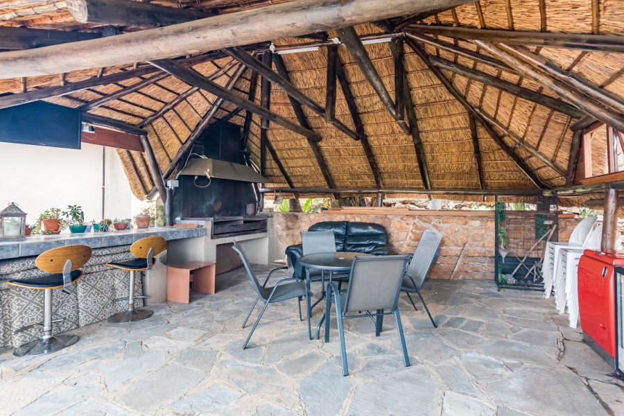 To Let 3 Bedroom Property for Rent in Constantia Kloof Gauteng