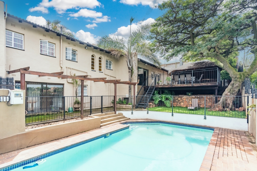 To Let 3 Bedroom Property for Rent in Constantia Kloof Gauteng