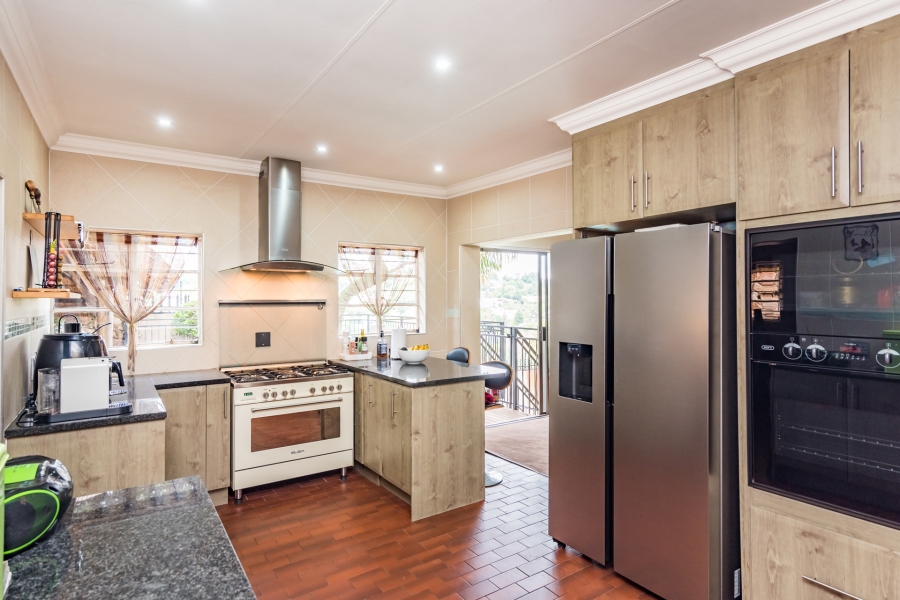 To Let 3 Bedroom Property for Rent in Constantia Kloof Gauteng