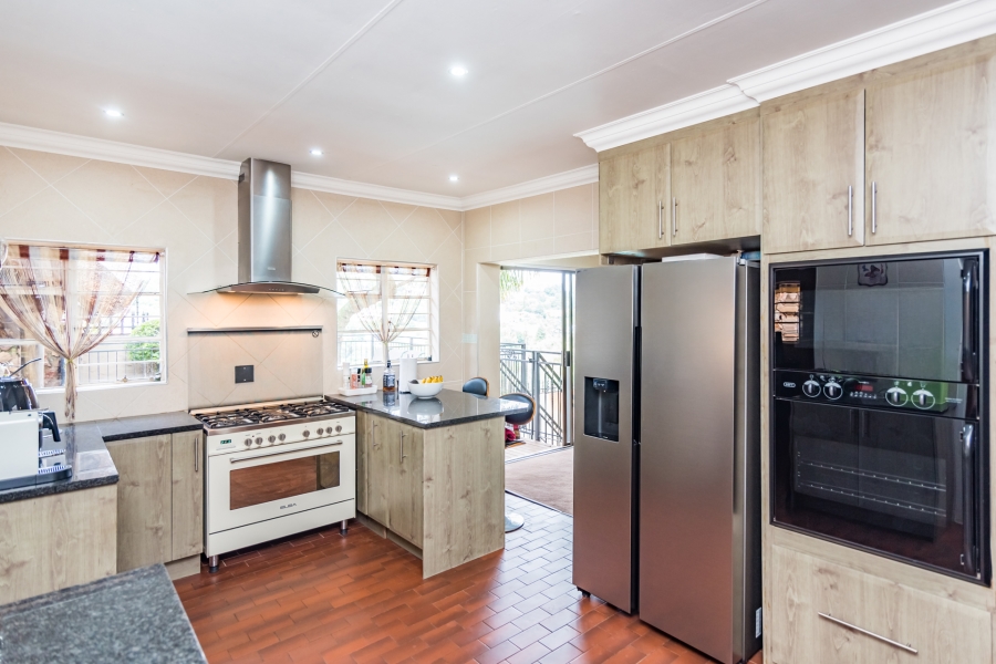 To Let 3 Bedroom Property for Rent in Constantia Kloof Gauteng