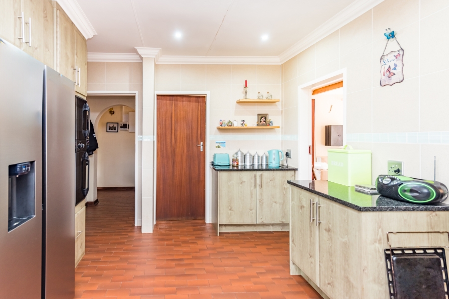 To Let 3 Bedroom Property for Rent in Constantia Kloof Gauteng