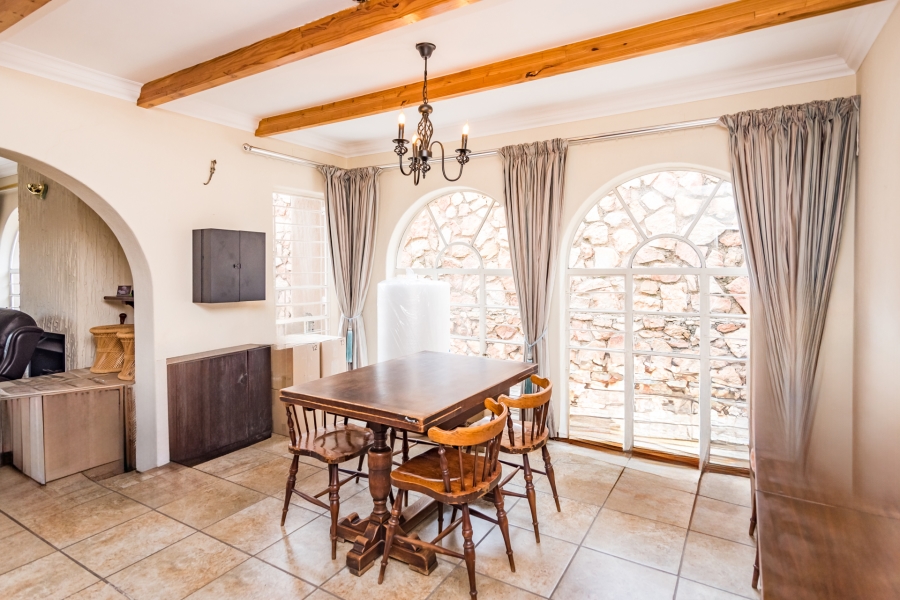 To Let 3 Bedroom Property for Rent in Constantia Kloof Gauteng