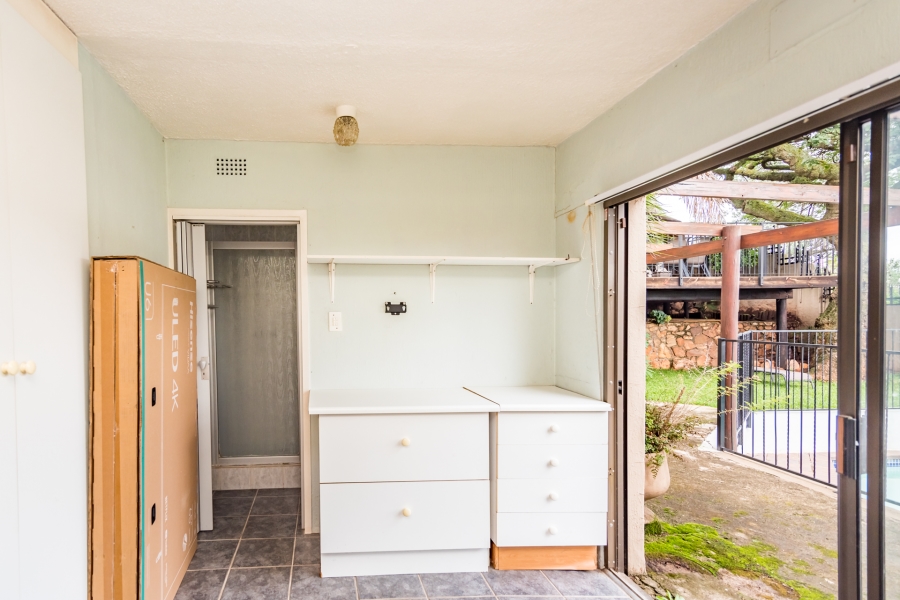 To Let 3 Bedroom Property for Rent in Constantia Kloof Gauteng