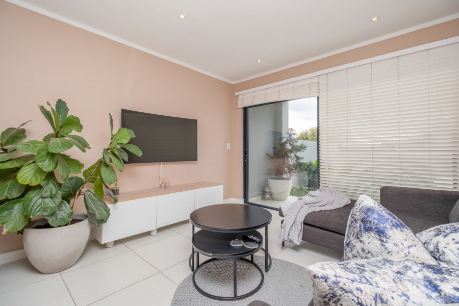 2 Bedroom Property for Sale in Lonehill Gauteng