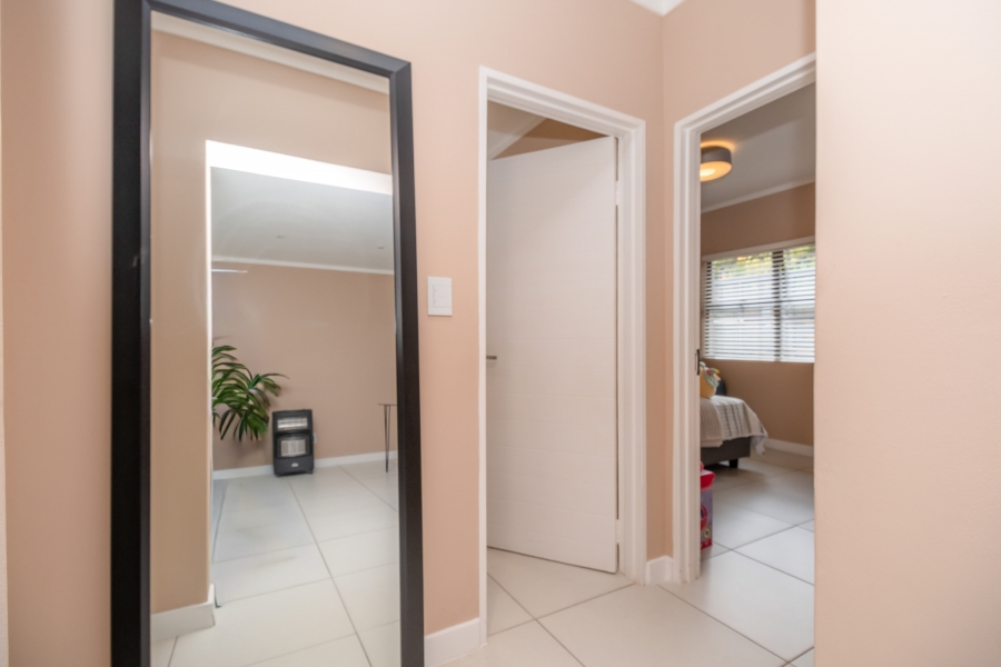 2 Bedroom Property for Sale in Lonehill Gauteng