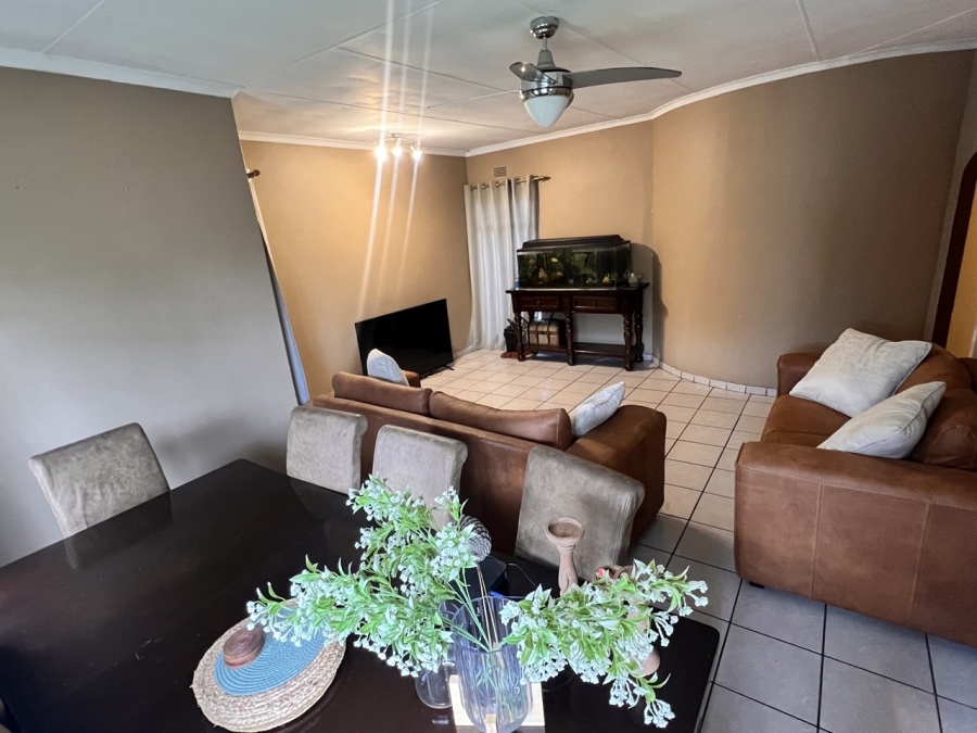 4 Bedroom Property for Sale in Vanderbijlpark SE 6 Gauteng