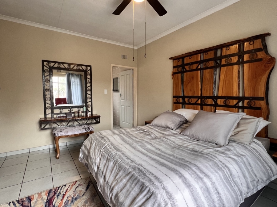 4 Bedroom Property for Sale in Vanderbijlpark SE 6 Gauteng
