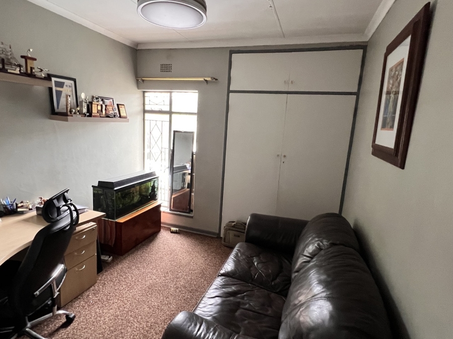 4 Bedroom Property for Sale in Vanderbijlpark SE 6 Gauteng