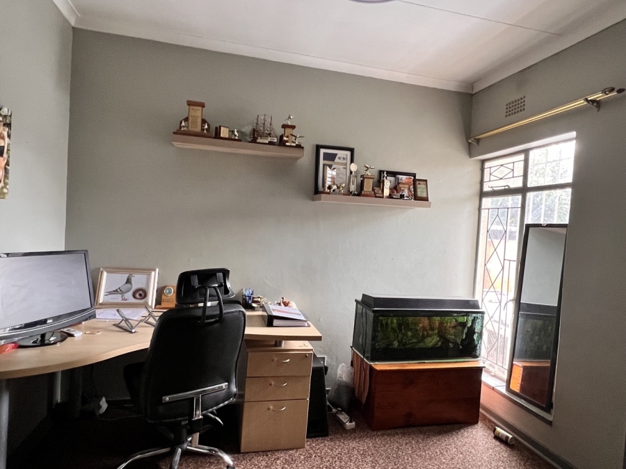 4 Bedroom Property for Sale in Vanderbijlpark SE 6 Gauteng