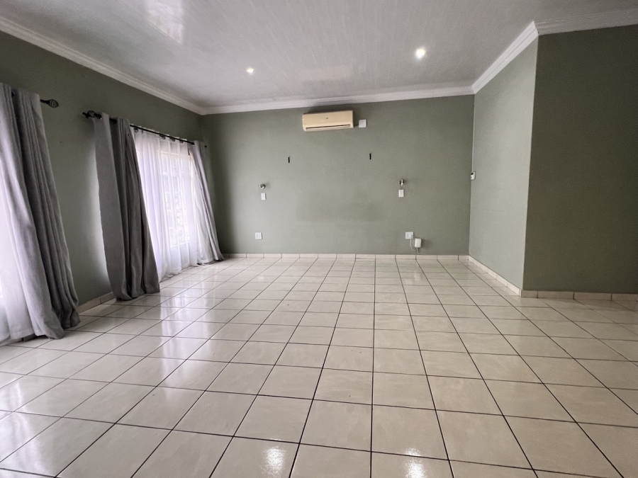 4 Bedroom Property for Sale in Vanderbijlpark SE 6 Gauteng