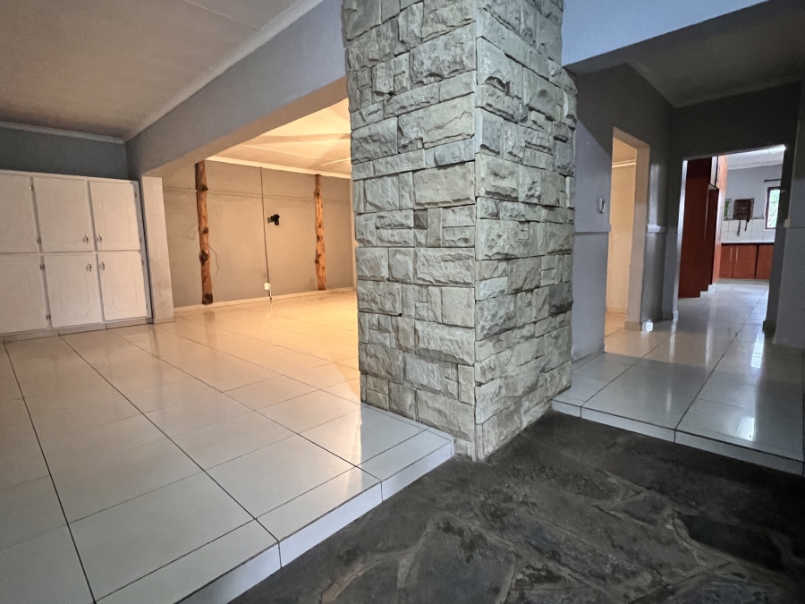 4 Bedroom Property for Sale in Vanderbijlpark SE 2 Gauteng