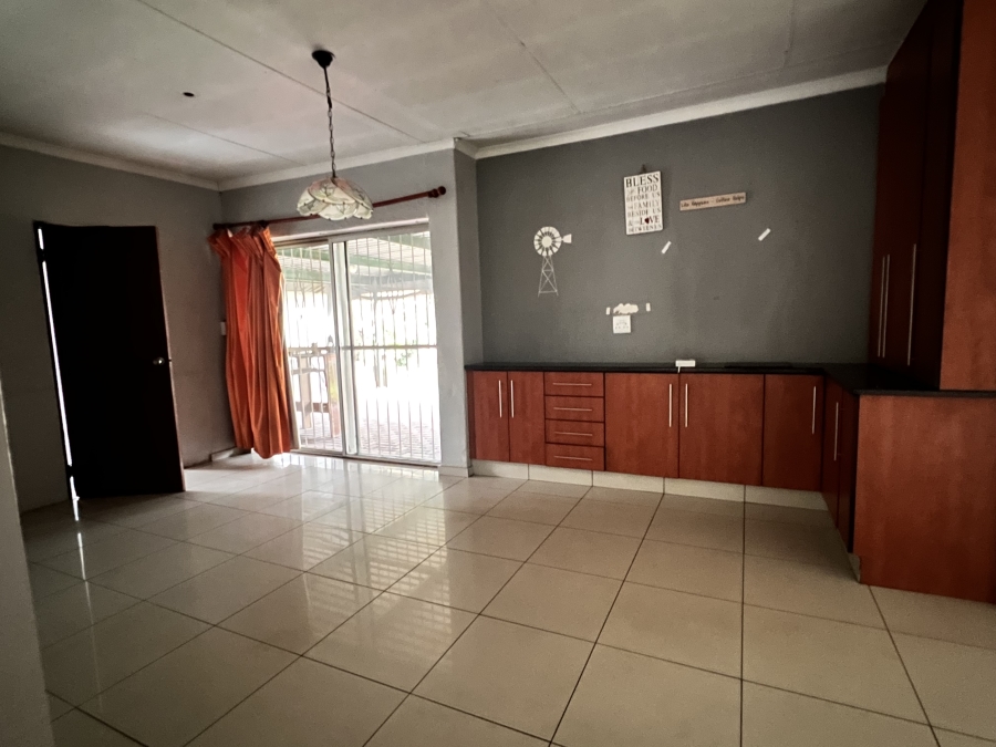 4 Bedroom Property for Sale in Vanderbijlpark SE 2 Gauteng