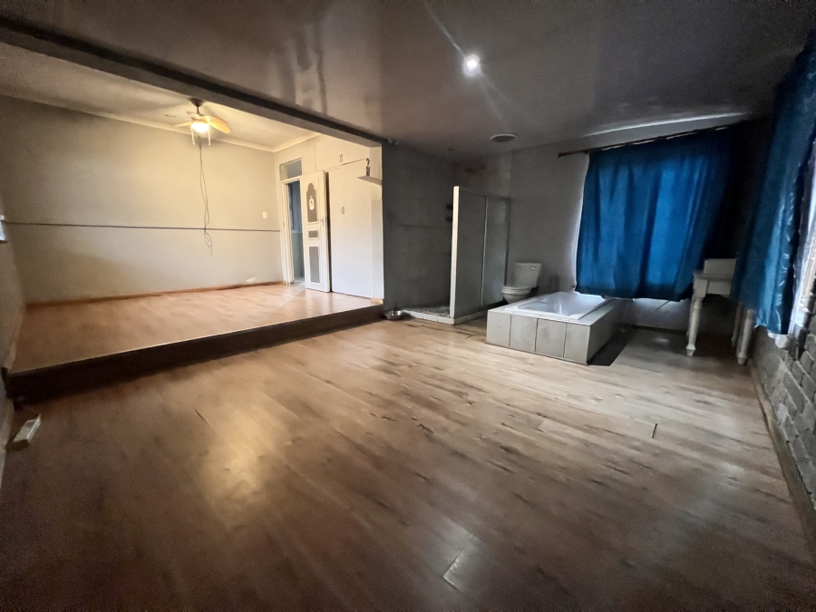 4 Bedroom Property for Sale in Vanderbijlpark SE 2 Gauteng
