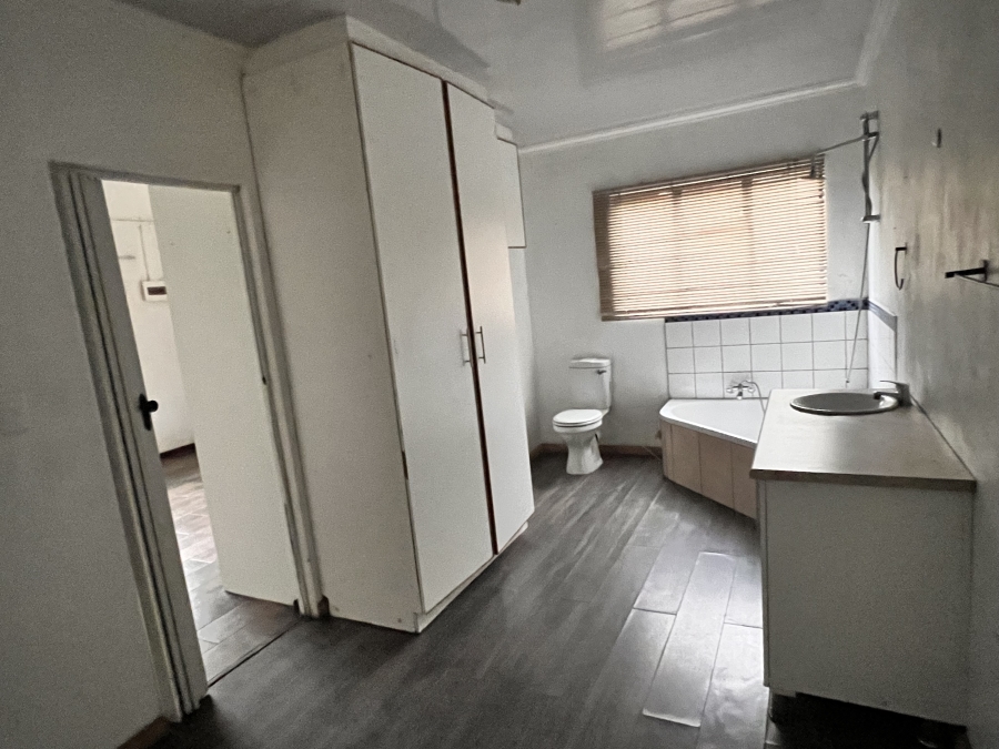 4 Bedroom Property for Sale in Vanderbijlpark SE 2 Gauteng