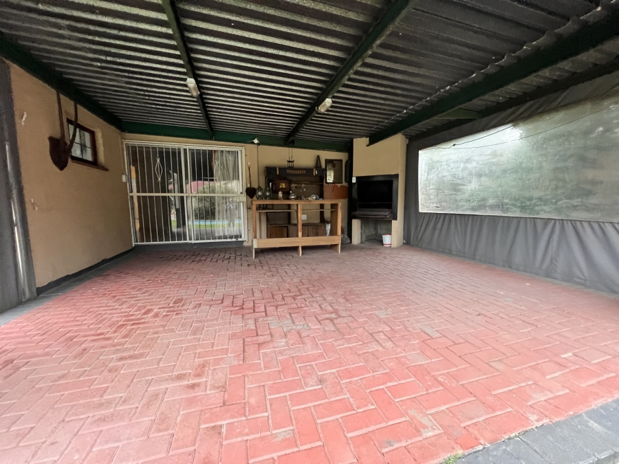 4 Bedroom Property for Sale in Vanderbijlpark SE 2 Gauteng