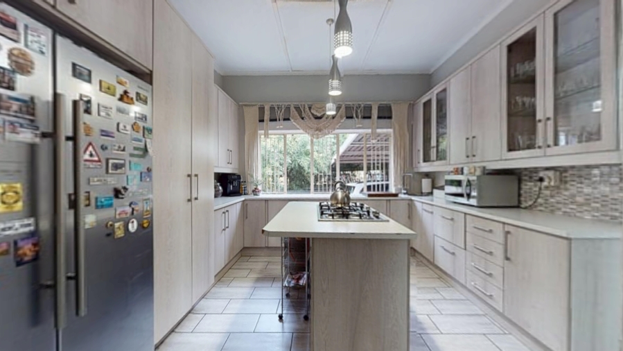 5 Bedroom Property for Sale in Lambton Gauteng