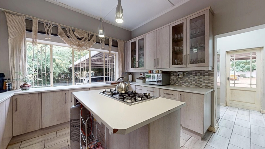 5 Bedroom Property for Sale in Lambton Gauteng
