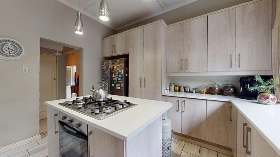 5 Bedroom Property for Sale in Lambton Gauteng