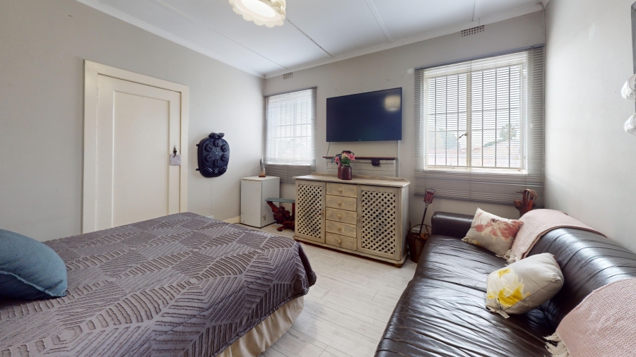5 Bedroom Property for Sale in Lambton Gauteng