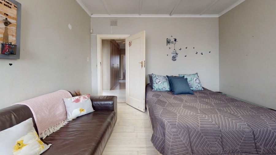5 Bedroom Property for Sale in Lambton Gauteng