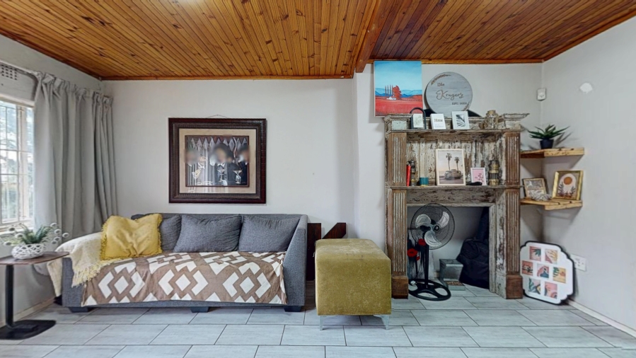 5 Bedroom Property for Sale in Lambton Gauteng
