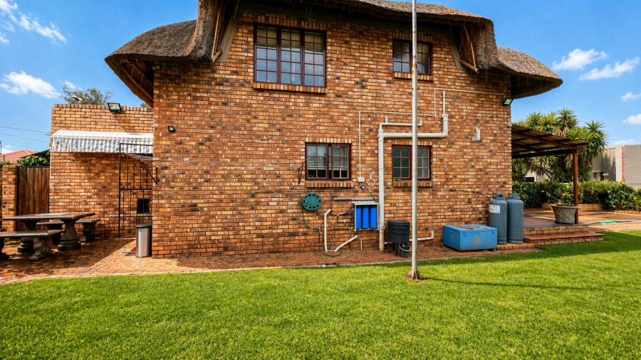 3 Bedroom Property for Sale in Eike Park Gauteng
