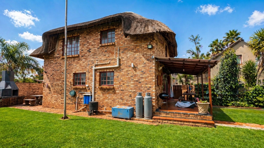 3 Bedroom Property for Sale in Eike Park Gauteng