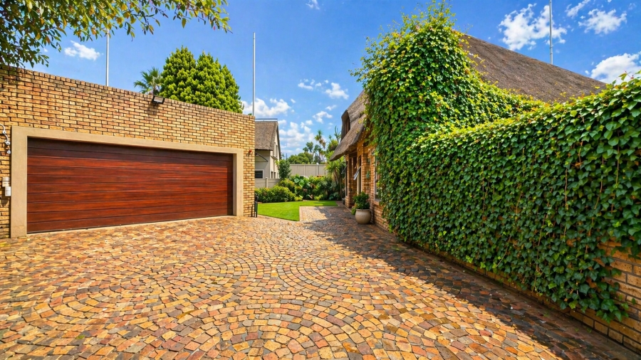 3 Bedroom Property for Sale in Eike Park Gauteng