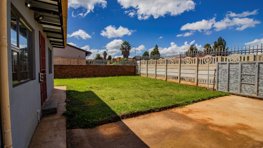 3 Bedroom Property for Sale in Lenasia Gauteng