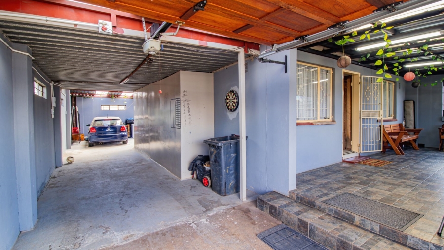 3 Bedroom Property for Sale in Lenasia Gauteng