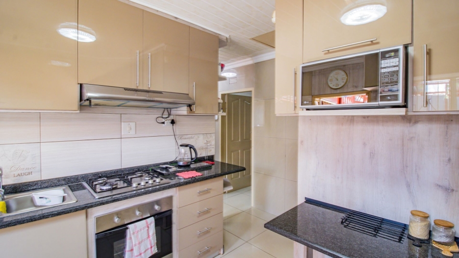 3 Bedroom Property for Sale in Lenasia Gauteng