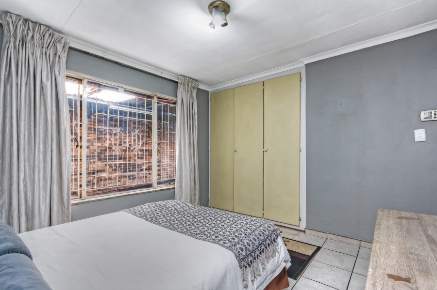 4 Bedroom Property for Sale in Lenasia South Gauteng