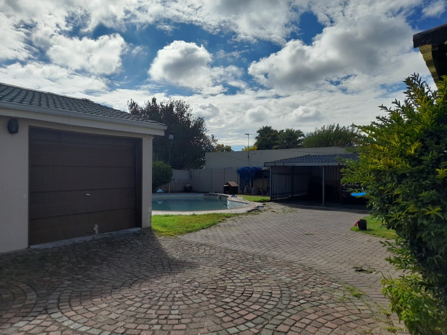 3 Bedroom Property for Sale in Robertsham Gauteng