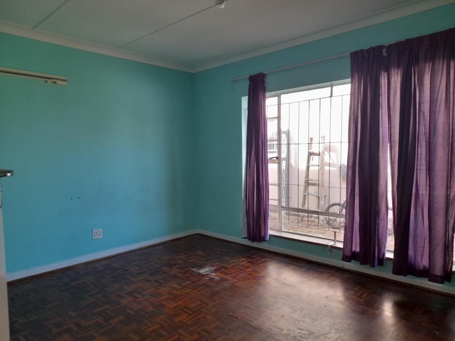 3 Bedroom Property for Sale in Robertsham Gauteng