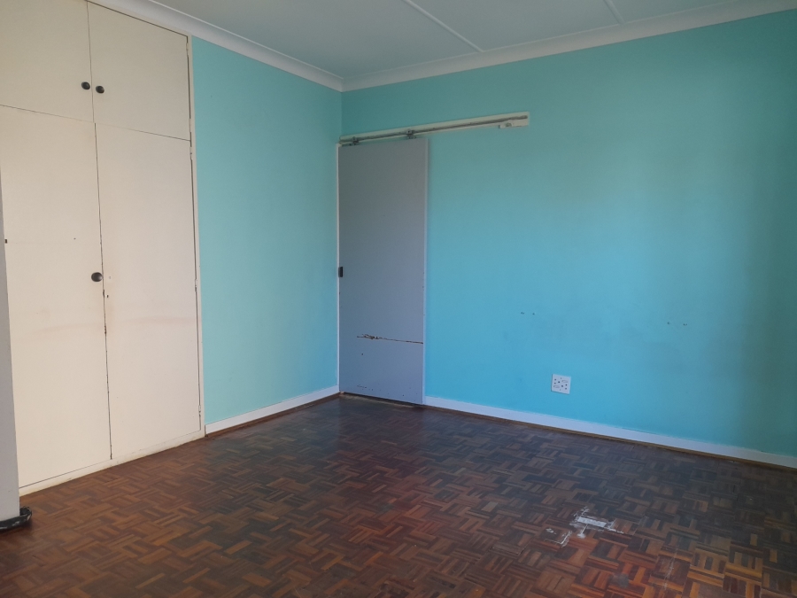 3 Bedroom Property for Sale in Robertsham Gauteng