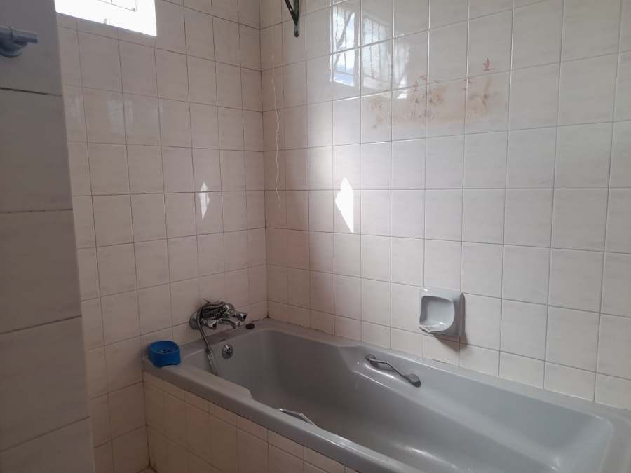 3 Bedroom Property for Sale in Robertsham Gauteng