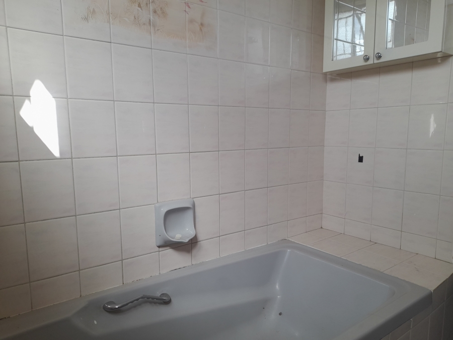 3 Bedroom Property for Sale in Robertsham Gauteng