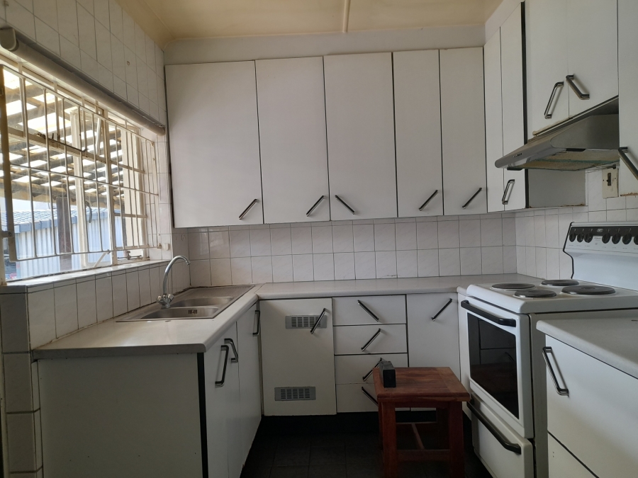 3 Bedroom Property for Sale in Robertsham Gauteng