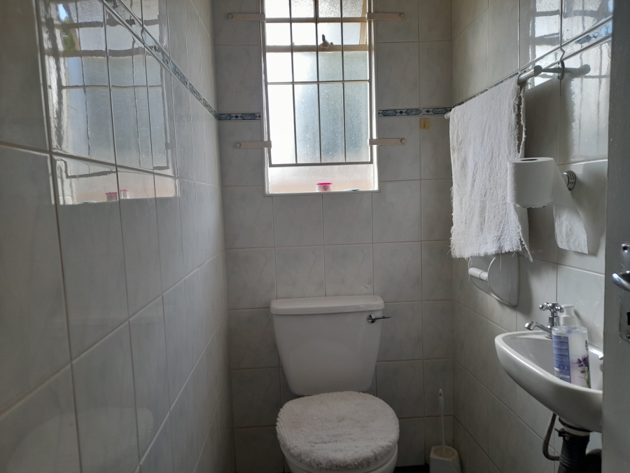 3 Bedroom Property for Sale in Robertsham Gauteng