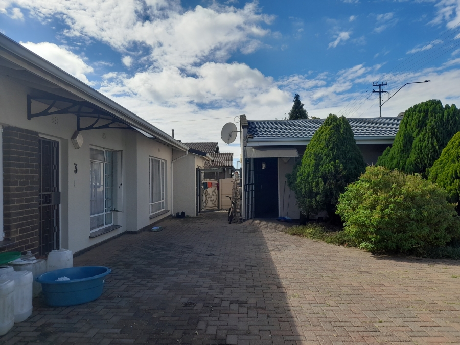 3 Bedroom Property for Sale in Robertsham Gauteng