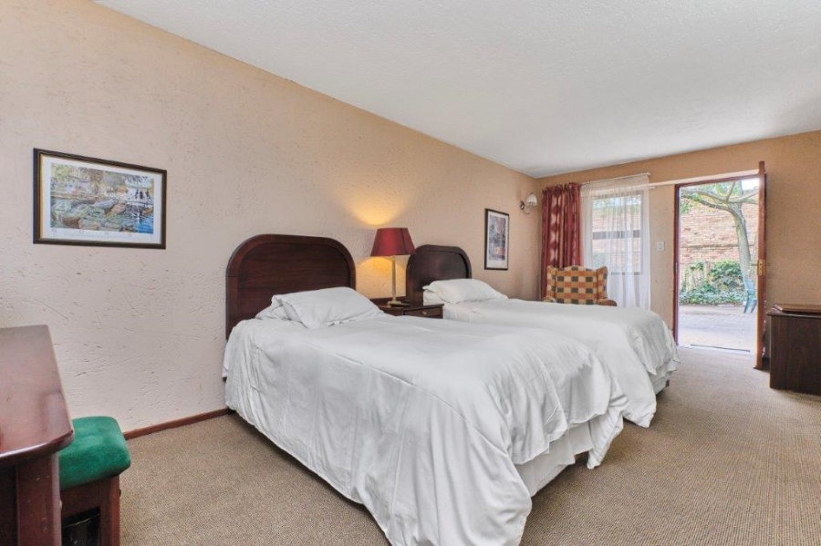 13 Bedroom Property for Sale in Bryanston Gauteng