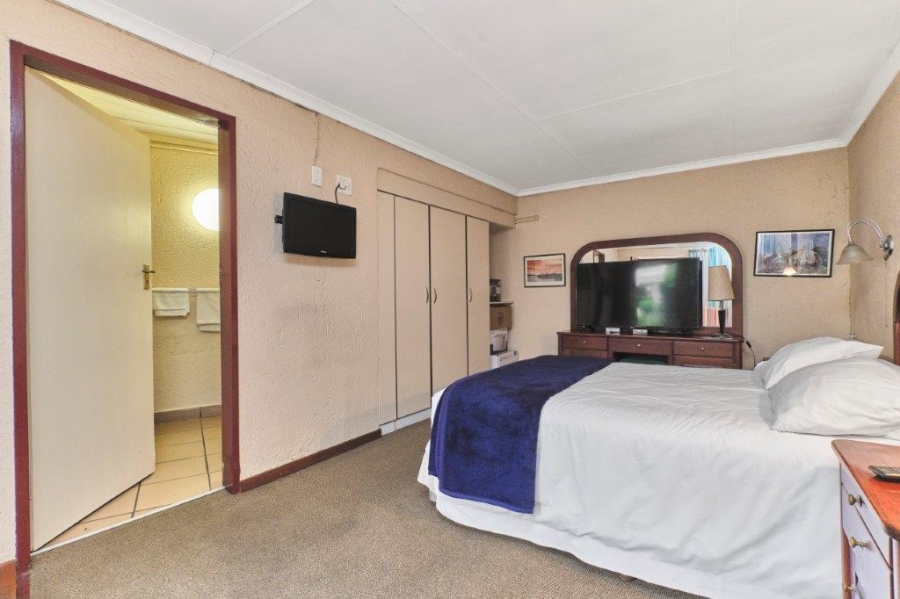 13 Bedroom Property for Sale in Bryanston Gauteng