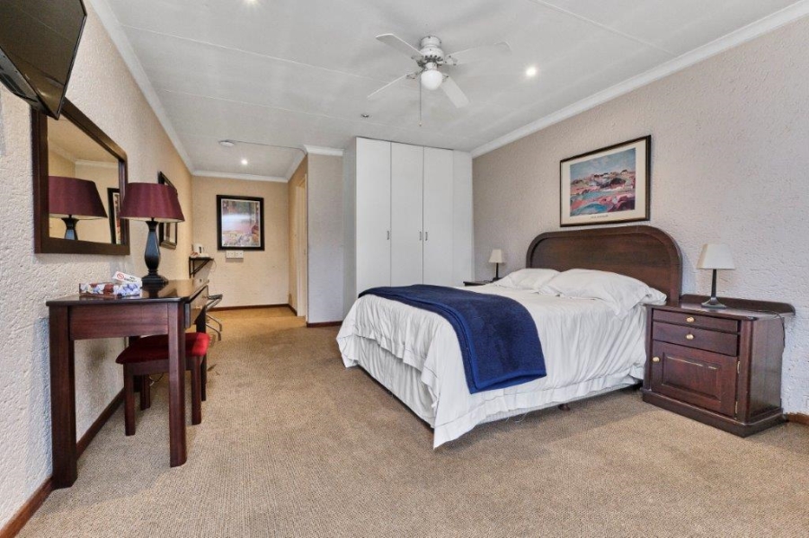 13 Bedroom Property for Sale in Bryanston Gauteng