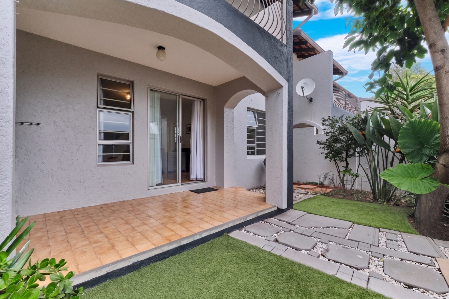 2 Bedroom Property for Sale in Douglasdale Gauteng