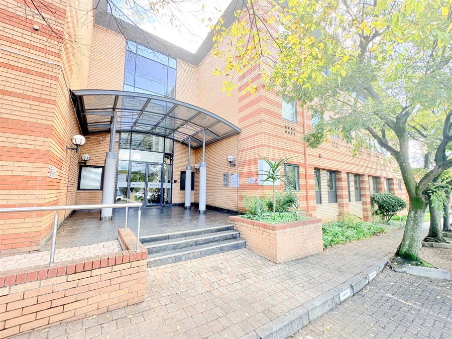 To Let Commercial Property for Rent in Bedfordview Gauteng