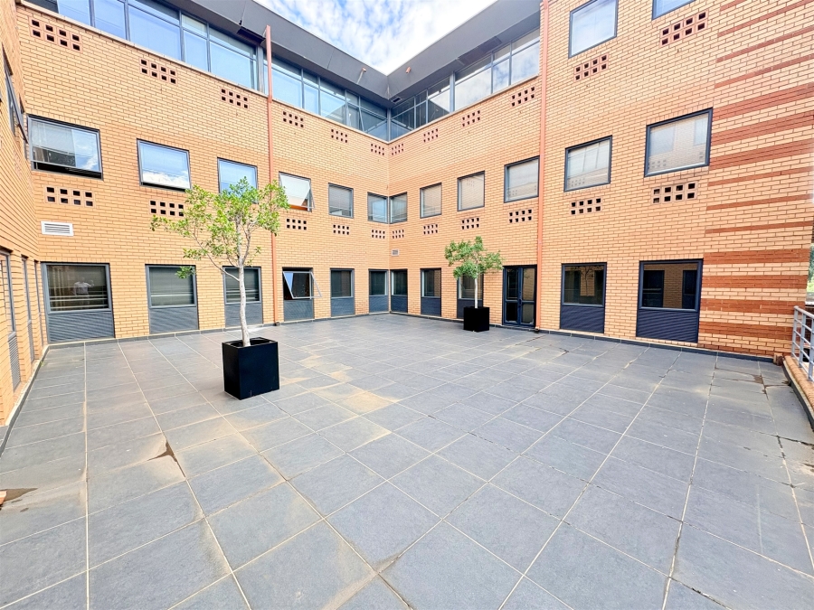 To Let Commercial Property for Rent in Bedfordview Gauteng